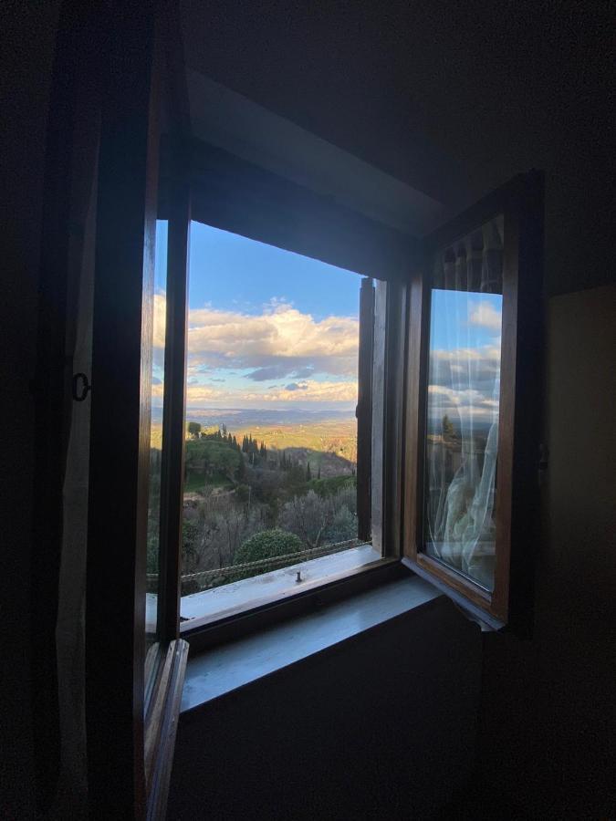 Appartamento Il Nespolo San Gimignano Exterior photo
