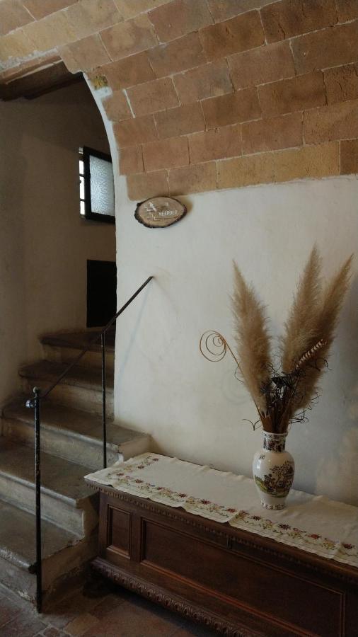 Appartamento Il Nespolo San Gimignano Exterior photo