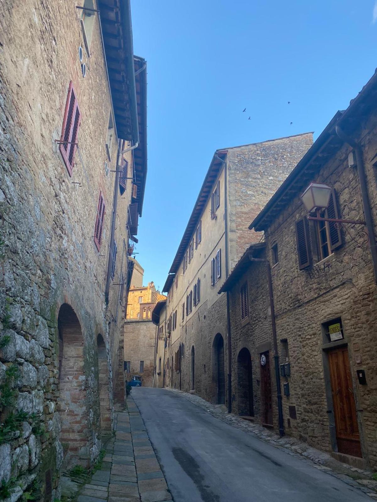 Appartamento Il Nespolo San Gimignano Exterior photo